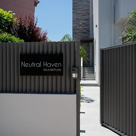 Villa Neutral Haven *