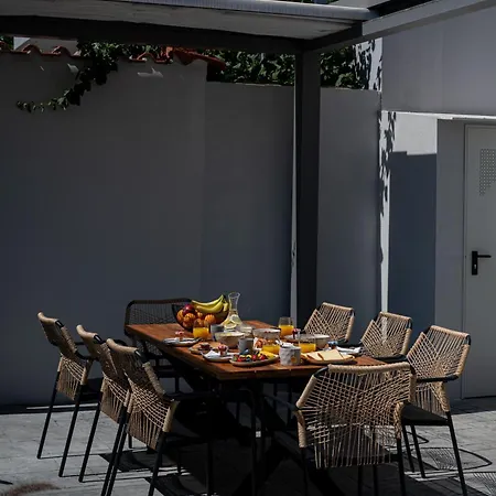 Villa Neutral Haven *