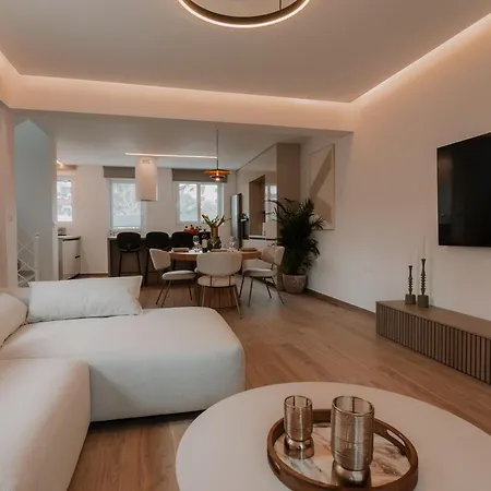 Villa Neutral Haven *