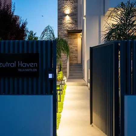 Villa Neutral Haven *