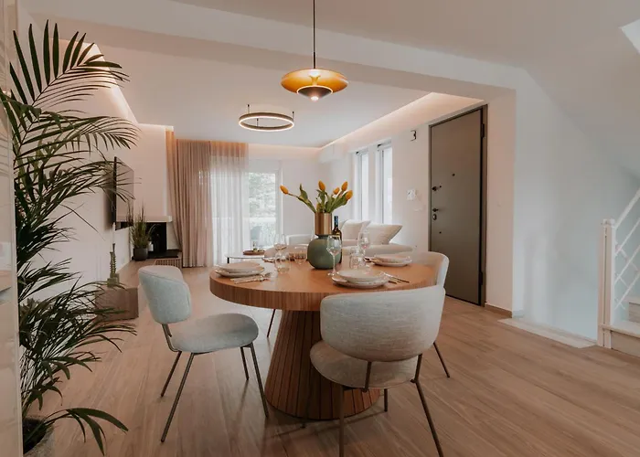 Neutral Haven Villa *