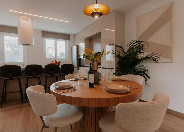 Neutral Haven * Nafplion