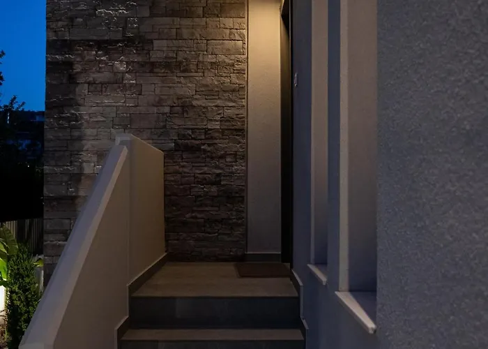 Neutral Haven Nafplion